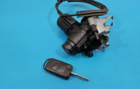 Mercedes-Benz Vaneo W414 Ignition lock IMPRK1575309