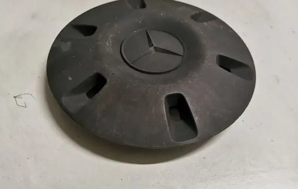 Mercedes-Benz Sprinter W906 R16 wheel hub/cap/trim A9064010025