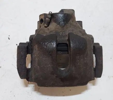 BMW 5 E39 Front brake caliper