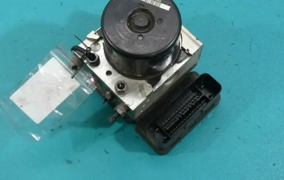 Volkswagen Golf VI ABS Pump 1K0907379BL IMPRK898020