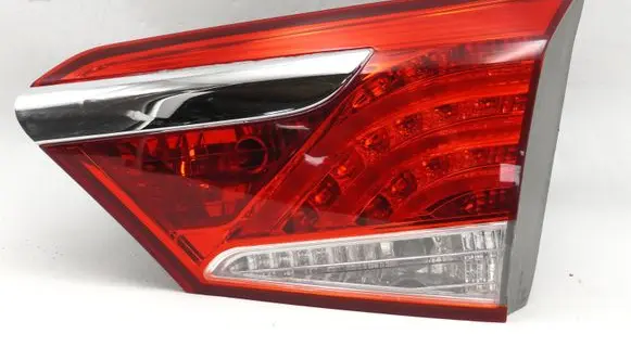 Hyundai i40 Tailgate rear/tail lights 924043Z0
