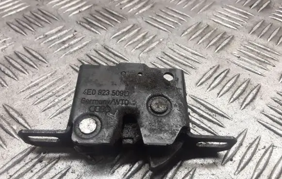 Audi A8 S8 D3 4E Engine bonnet/hood lock/catch 4E0823509D