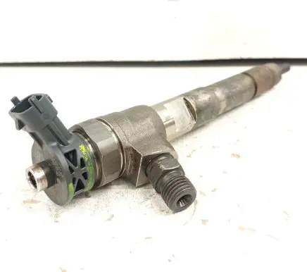 Mercedes-Benz B W246 W242 Fuel injector 0445876882 0445110800 H8201636333