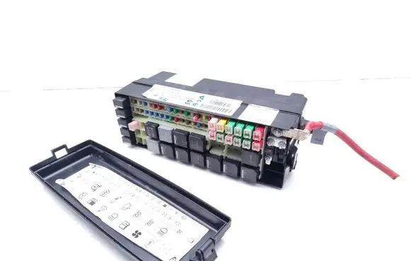 Land Rover Range Rover Sport L320 Fuse module AH3214290APB