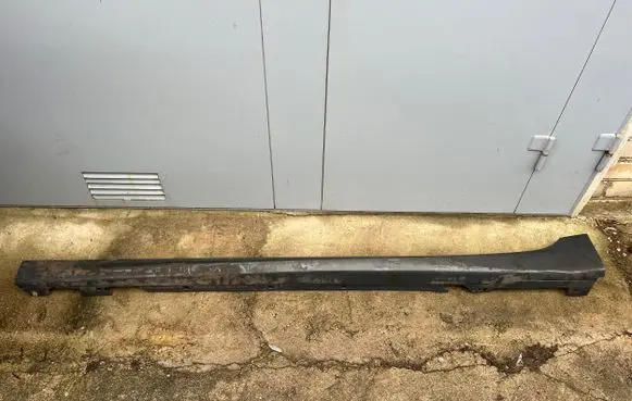BMW 8 G16 Sill 8090417