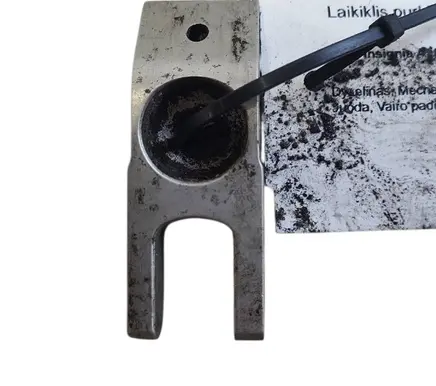 Opel Insignia A Fuel Injector clamp holder 55564625