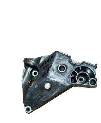 Skoda Octavia Mk1 (1U) Engine mounting bracket 03819920FH