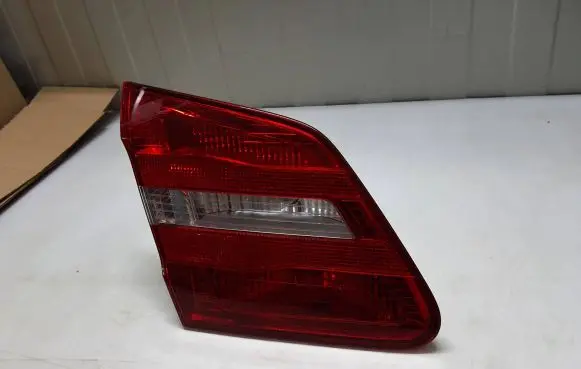 Mercedes-Benz B W246 W242 Tailgate rear/tail lights A2468200764