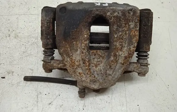 Toyota Corolla Verso AR10 Front brake caliper