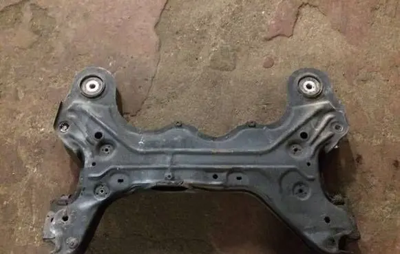 Volkswagen Golf IV Front subframe