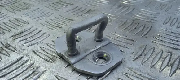 Mercedes-Benz E W213 Rear door lock loop/hook striker 11000049B