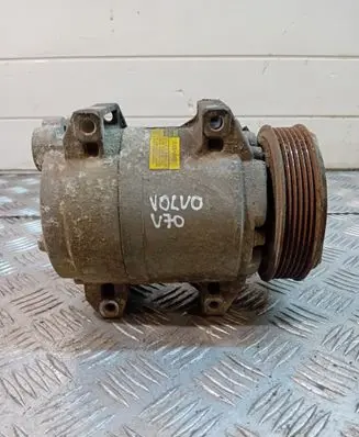 Volvo V70 Air conditioning (A/C) compressor (pump) 8708581