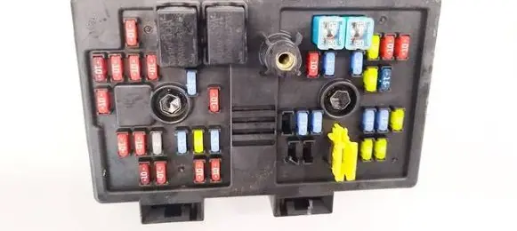 Chevrolet Captiva Fuse box set 