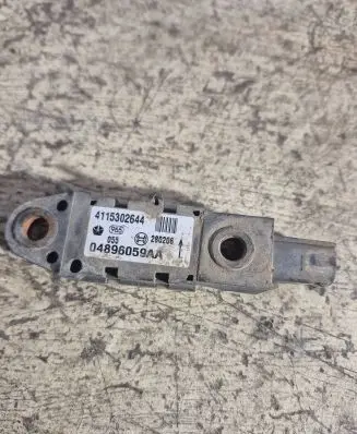 Chrysler Grand Voyager IV Airbag deployment crash/impact sensor 04896059AA 280206 4115302644
