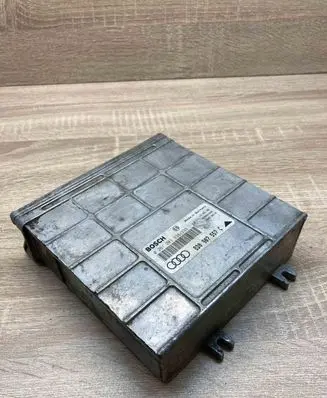 Audi A4 S4 B5 8D Engine control unit/module ECU 8D0907557C 0261203938 939