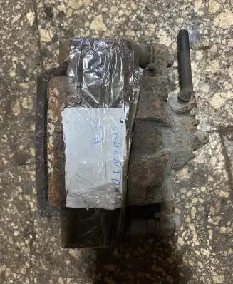 KIA Sorento Rear brake caliper