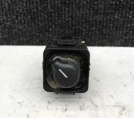 Mercedes-Benz Sprinter W901 W902 W903 W904 Wing mirror switch 0165457628