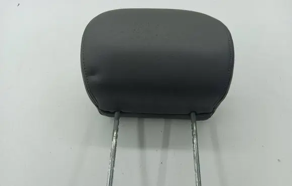 Chrysler PT Cruiser Front seat headrest 
