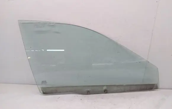 Volvo S40, V40 Front door window glass four-door