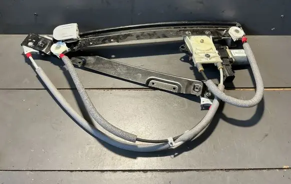 Jaguar XF X250 Front door window regulator motor D360600 FC8060