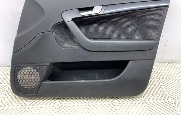 Audi A3 S3 8P Front door card panel trim