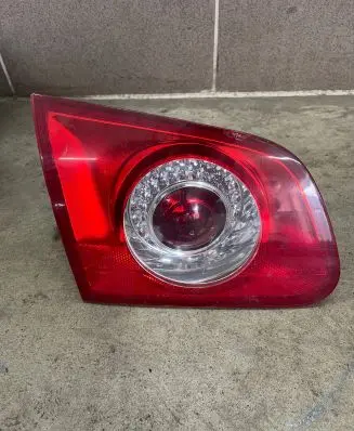Volkswagen PASSAT B6 Tailgate rear/tail lights 3C9945093