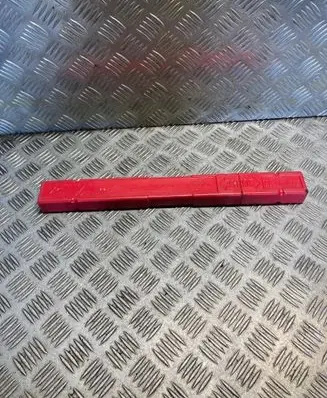 Volkswagen Jetta VI Tool box 8K0860251