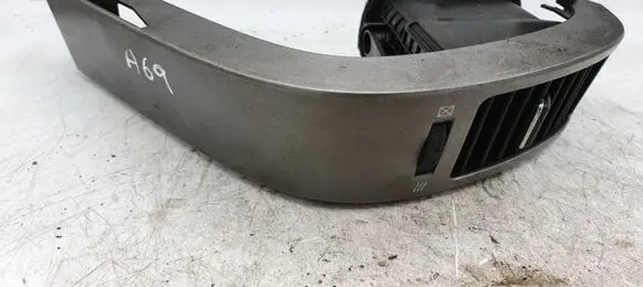 Toyota Prius (XW20) Dashboard side air vent grill/cover trim 5566047020