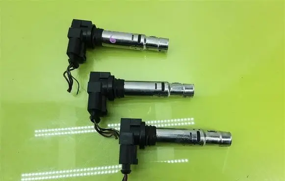 High voltage ignition coil