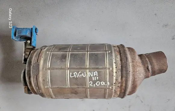 Renault Laguna III Catalyst/FAP/DPF particulate filter 208020760R 2379336301