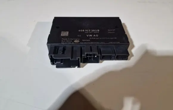 Audi A6 S6 C7 4G Tow bar trailer control unit/module 4G8907383B