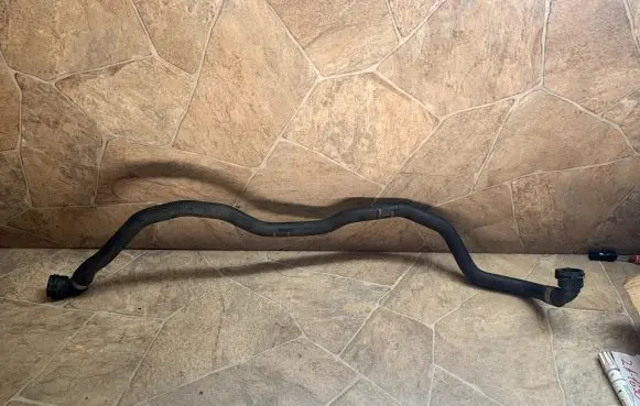 BMW 1 F20 F21 Engine coolant pipe/hose 7509984