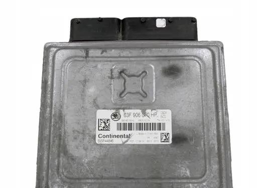 Skoda Fabia Mk2 (5J) Engine control unit/module 03F906070HP 5WP44845