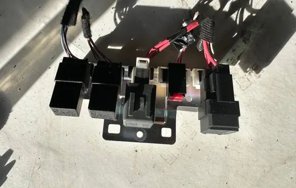 Renault Kadjar Other relay 24330C9900 2423079918 252309F915