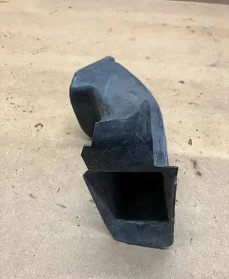 BMW 7 E38 Brake cooling air channel/duct 51718125968