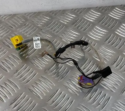 Volkswagen Touareg II Airbag squib ring wiring 7P6971584B 067500