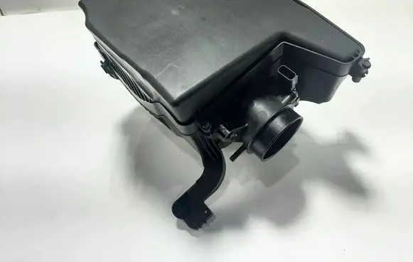 Volvo V40 Air filter box