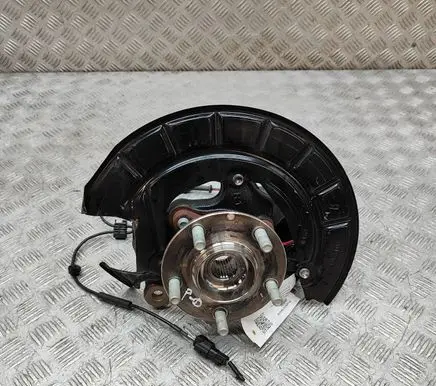 Mazda CX-30 Front wheel hub DFR533021A