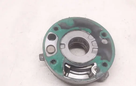 Volvo XC70 Oil pump 3077709
