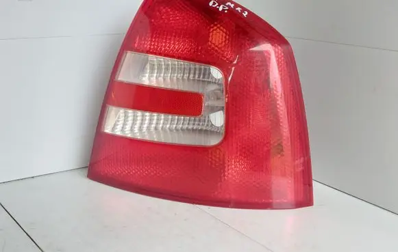 Skoda Octavia Mk2 (1Z) Rear/tail lights 1Z5945096A