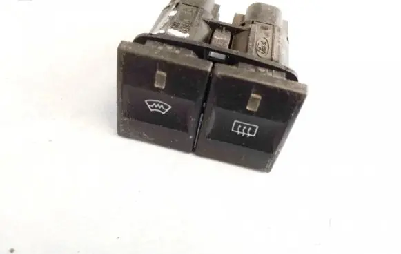 Ford Mondeo Mk III Windscreen/window heater switch 1s7t18k574aa 1s7t-18k574-aa