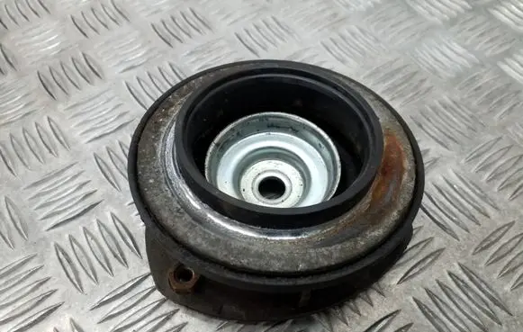 Skoda Octavia Mk3 (5E) Front upper strut mount 5Q0412331C 5Q0412249E