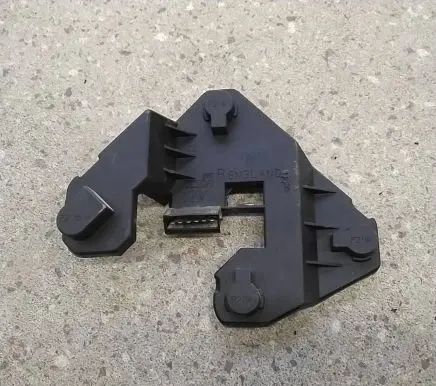 Audi A4 S4 B5 8D Tail light bulb cover holder