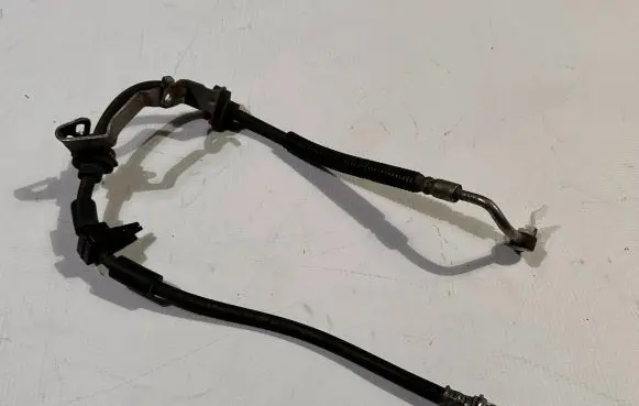 Ford Explorer VI Brake vacuum hose/pipe 
