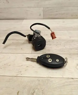 Citroen C5 Ignition lock 9663123280