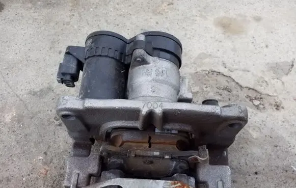 Chrysler Pacifica Rear brake caliper 6426246