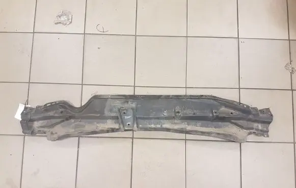 Toyota Avensis T270 Top upper radiator support slam panel