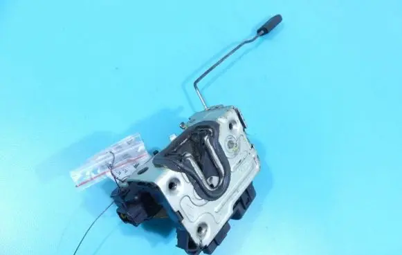 Dacia Sandero Front door lock 8200735224 IMPRK1322791