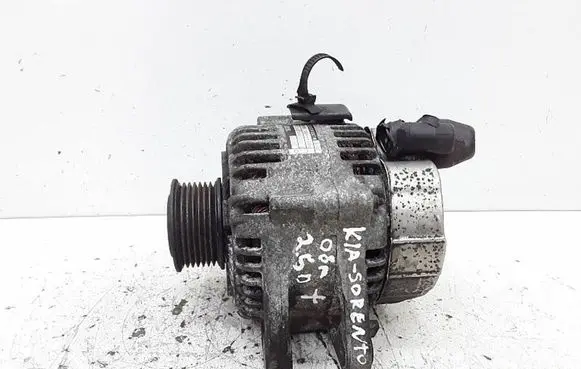 KIA Sportage Generator/alternator 373004A300