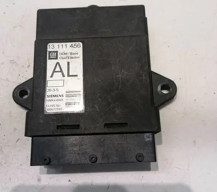 Opel Vectra C Door control unit/module 13111456 5WK4600
